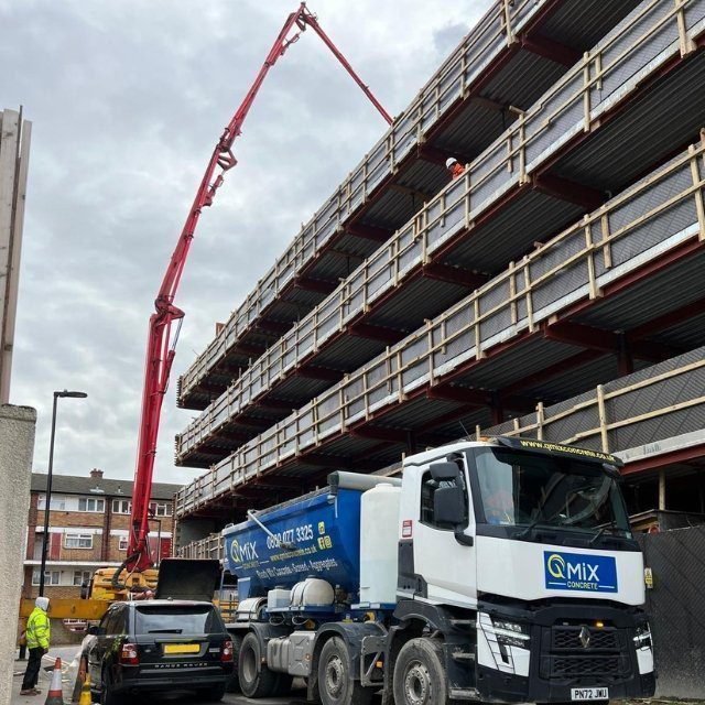 QMiX Concrete pump high delivery